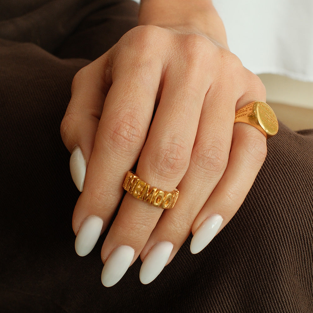 Anillo To The Moon And Back